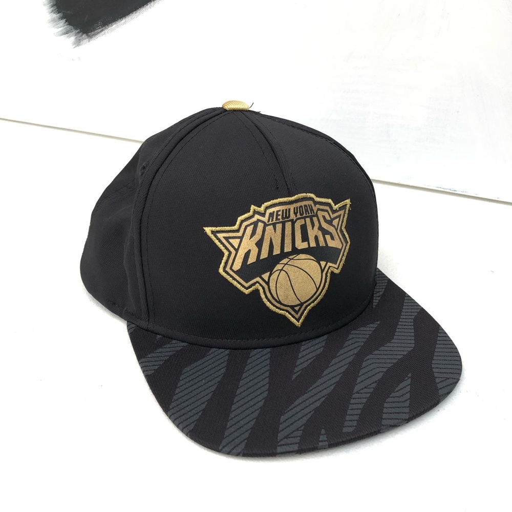New York KNICKS Black Gold and Grey/Black Visor